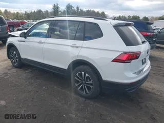 2024 Volkswagen Tiguan S with VIN 3VVRB7AXXRM146228, listed as a IAAI auction lot 40992502 with 2,392 mi miles. Bid and sale history available at carsss.com. Image 3.