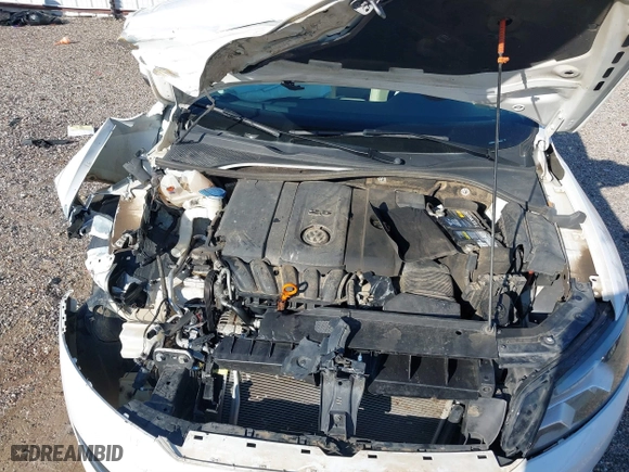 2013 Volkswagen Passat SE w/Sunroof with VIN 1VWBH7A31DC007320, listed as a IAAI auction lot 41213664 with 164,040 mi miles. Bid and sale history available at carsss.com. Image 10.