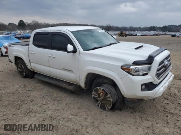2017 Toyota Tacoma SR5 z VIN 3TMAZ5CN1HM047528, wystawiony jako Copart lot #49260315 z przebiegiem 78 361 mil mil oraz Szkody całkowita. Historia ofert i sprzedaży dostępna na DreamBid. Obrazek 4.