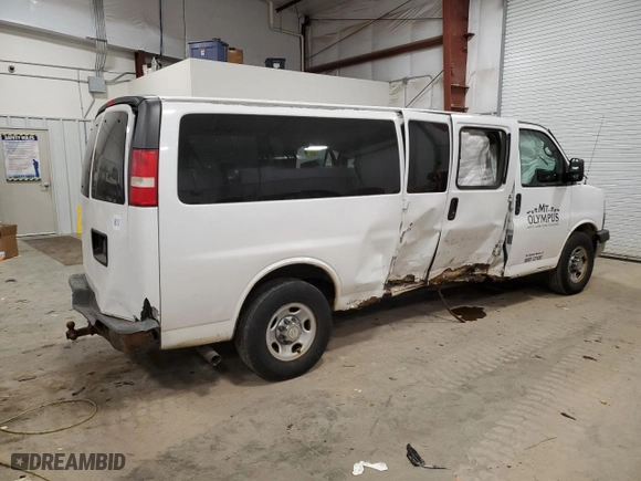 2012 Chevrolet Express Passenger 1LT with VIN 1GAZG1FG0C1187597, listed as a Copart auction lot 89245145 with 139,794 mi miles and Clean Title. Bid and sale history available at carsss.com. Image 3.