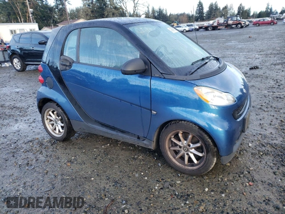 2010 Smart fortwo Pure z VIN WMEEJ3BA3AK353317, wystawiony jako Copart lot #48560975 z przebiegiem 163 175 mil mil oraz Czysty tytuł • Clean title. Historia ofert i sprzedaży dostępna na DreamBid. Obrazek 4.