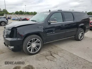 2013 Cadillac Escalade ESV Premium z VIN 1GYS4JEF2DR115601, wystawiony jako Copart lot #64015004 z przebiegiem 151 296 mil mil oraz Szkoda całkowita • Salvage title. Historia ofert i sprzedaży dostępna na DreamBid. Obrazek 1.