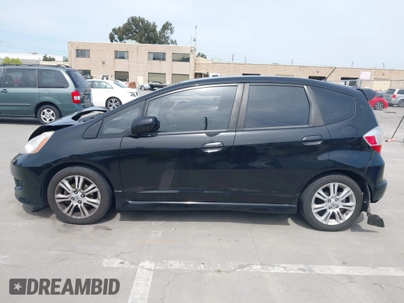 2010 Honda Fit Sport with VIN JHMGE8H6XAC016258, listed as a IAAI auction lot 42041472 with 167,498 mi miles and . Bid and sale history available at DreamBid. Image 14.