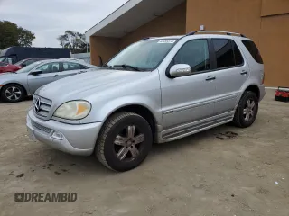 2005 Mercedes-Benz M-Class 3.7L with VIN 4JGAB57E75A564495, listed as a Copart auction lot 43456375 with 156,129 mi miles and Salvage Title. Bid and sale history available at carsss.com. Image 1.