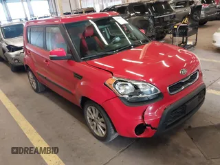 2012 Kia Soul + with VIN KNDJT2A6XC7385962, listed as a IAAI auction lot 41808107 with 115,361 mi miles. Bid and sale history available at carsss.com. Image 1.