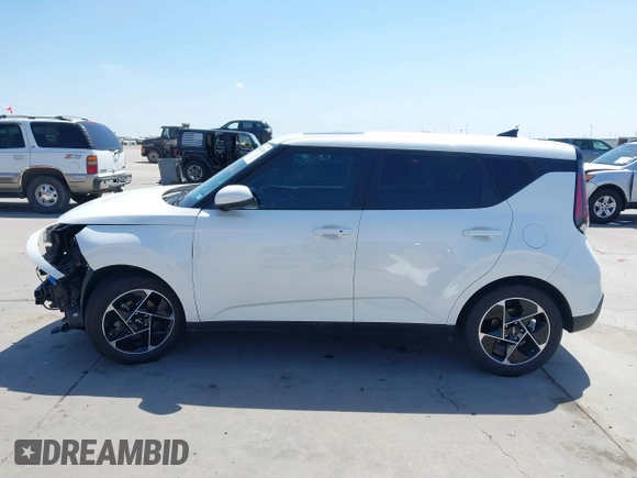2023 Kia Soul EX with VIN KNDJ33AU4P7886985, listed as a IAAI auction lot 41874410 with 19,124 mi miles. Bid and sale history available at carsss.com. Image 15.