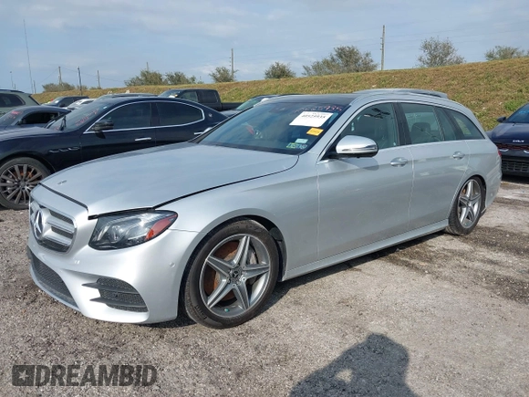 2019 Mercedes-Benz E 450 with VIN WDDZH6JB7KA520993, listed as a IAAI auction lot 40525935 with Not provided miles and . Bid and sale history available at DreamBid. Image 16.
