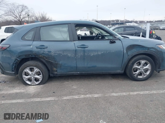 2024 Honda HR-V LX with VIN 3CZRZ2H34RM725791, listed as a IAAI auction lot 41342535 with 18,408 mi miles and . Bid and sale history available at DreamBid. Image 6.