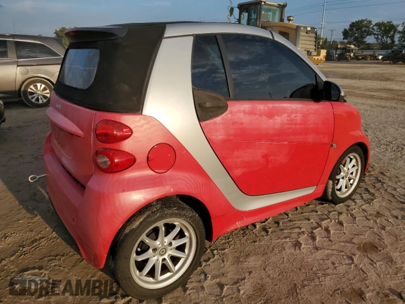 2013 Smart fortwo Passion с VIN WMEEK3BA9DK610482, выставлен на аукционе Copart как лот 74207324 с пробегом Не указан миль и На запчасти • Non repairable. История ставок и продаж доступна на DreamBid. Изображение 3.