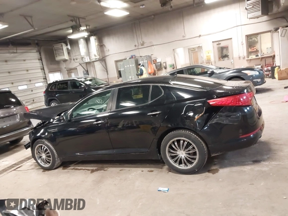 2013 Kia Optima LX z VIN 5XXGM4A73DG129537, wystawiony jako IAAI lot #41884394 z przebiegiem 164 353 mil mil oraz . Historia ofert i sprzedaży dostępna na DreamBid. Obrazek 15.