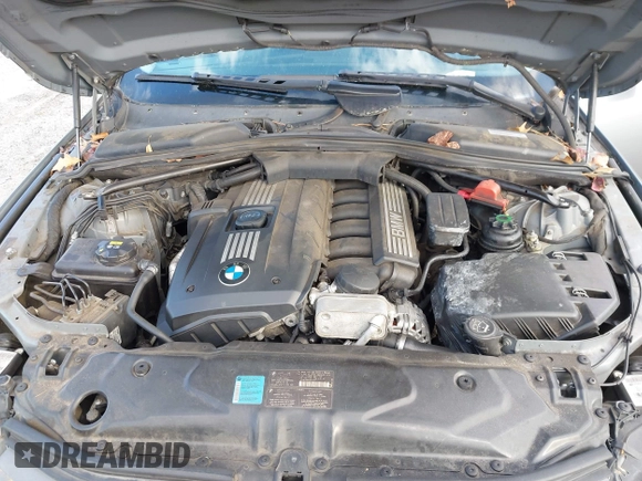 2010 BMW 5 Series 528i with VIN WBANU5C5XAC124594, listed as a IAAI auction lot 41848155 with 182,845 mi miles and . Bid and sale history available at carsss.com. Image 10.