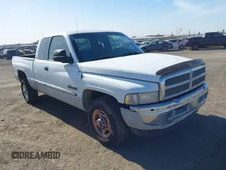 2001 Dodge Ram 2500 with VIN 3B7KC23661G218257, listed as a IAAI auction lot 41272915 with 464,917 mi miles. Bid and sale history available at carsss.com. Image 1.