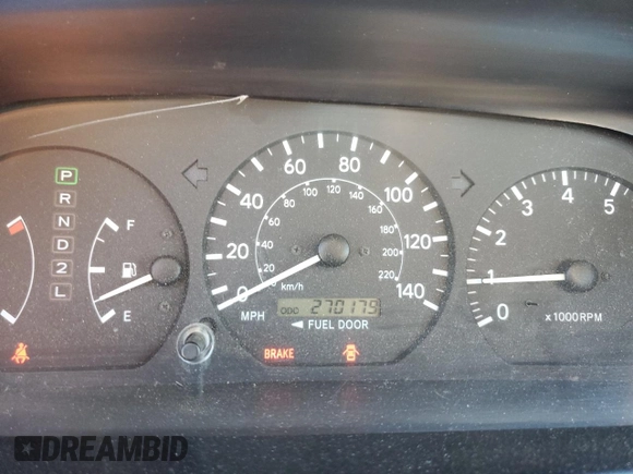 2000 Toyota Camry CE z VIN 4T1BG22K0YU699662, wystawiony jako Copart lot #47949165 z przebiegiem 270 179 mil mil oraz Szkoda całkowita • Salvage title. Historia ofert i sprzedaży dostępna na DreamBid. Obrazek 9.