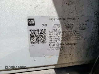 2023 Chevrolet Bolt EV 2LT z VIN 1G1FX6S0XP4184610, wystawiony jako Copart lot #53029115 z przebiegiem 55 610 mil mil oraz Nie do naprawy • Non repairable. Historia ofert i sprzedaży dostępna na DreamBid. Obrazek 13.