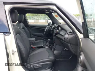 2015 MINI Hardtop 4 Door with VIN WMWXS5C52FT831291, listed as a IAAI auction lot 42179801 with 63,261 mi miles and . Bid and sale history available at DreamBid. Image 5.