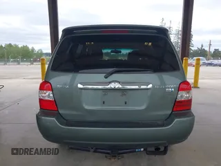 2007 Toyota Highlander z VIN JTEGW21A870018994, wystawiony jako IAAI lot #42141264 z przebiegiem 226 076 mil mil oraz . Historia ofert i sprzedaży dostępna na DreamBid. Obrazek 16.