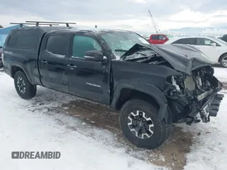 2023 Toyota Tacoma SR5 z VIN 3TMDZ5BN3PM169160, wystawiony jako IAAI lot #41276992 z przebiegiem 5 228 mil mil oraz . Historia ofert i sprzedaży dostępna na DreamBid. Obrazek 1.