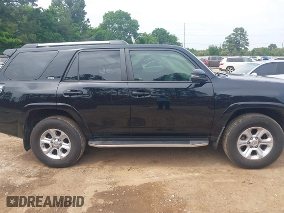 2019 Toyota 4Runner SR5 с VIN JTEBU5JR2K5676586, выставлен на аукционе IAAI как лот 42070642 с пробегом 144 039 миль миль и . История ставок и продаж доступна на DreamBid. Изображение 13.