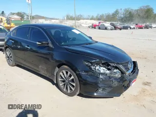 2016 Nissan Altima 2.5 S with VIN 1N4AL3AP8GC211311, listed as a IAAI auction lot 40564649 with 212,660 mi miles. Bid and sale history available at carsss.com. Image 1.