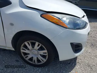 2014 Mazda 2 Sport with VIN JM1DE1KZ5E0171550, listed as a IAAI auction lot 41957824 with 70,838 mi miles and . Bid and sale history available at DreamBid. Image 12.