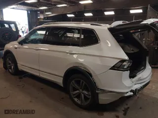 2019 Volkswagen Tiguan SE with VIN 3VV2B7AX8KM005679, listed as a IAAI auction lot 42024471 with 18,775 mi miles. Bid and sale history available at carsss.com. Image 3.