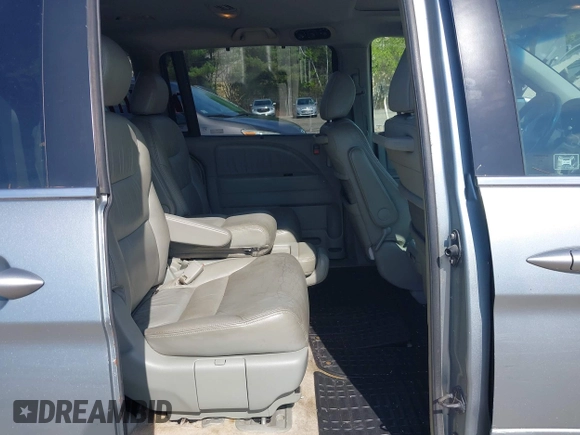 2006 Honda Odyssey EX-L with VIN 5FNRL38656B120539, listed as a IAAI auction lot 42190857 with 242,152 mi miles. Bid and sale history available at carsss.com. Image 8.
