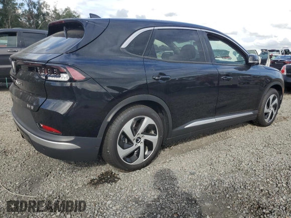 2024 VinFast VF 8 Eco z VIN RLLV1AEBXRH004788, wystawiony jako Copart lot #79732854 z przebiegiem Nie podano mil oraz Szkody całkowita. Historia ofert i sprzedaży dostępna na DreamBid. Obrazek 3.