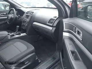 2017 Ford Explorer XLT z VIN 1FM5K8D87HGC37226, wystawiony jako IAAI lot #41596158 z przebiegiem 171 230 mil mil oraz . Historia ofert i sprzedaży dostępna na DreamBid. Obrazek 5.
