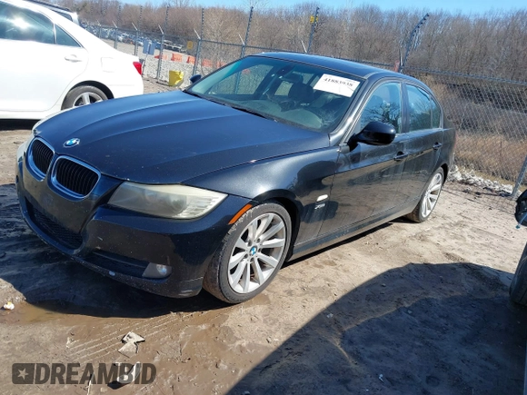 2011 BMW 3 Series 328i xDrive with VIN WBAPK5G50BNN29443, listed as a IAAI auction lot 41883938 with 143,757 mi miles. Bid and sale history available at carsss.com. Image 2.
