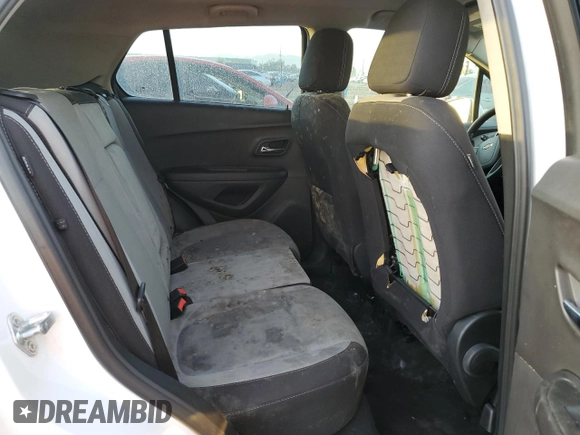 2016 Chevrolet Trax LS with VIN 3GNCJKSBXGL278915, listed as a Copart auction lot 44082575 with 82,598 mi miles and Clean Title. Bid and sale history available at carsss.com. Image 11.