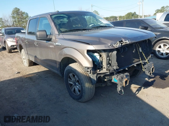 2018 Ford F-150 XL with VIN 1FTEW1E50JFC64090, listed as a IAAI auction lot 41738505 with 185,618 mi miles. Bid and sale history available at carsss.com. Image 1.