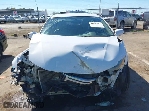 2010 Honda Insight EX with VIN JHMZE2H79AS039292, listed as a IAAI auction lot 41880303 with Not Provided miles and . Bid and sale history available at DreamBid. Image 12.