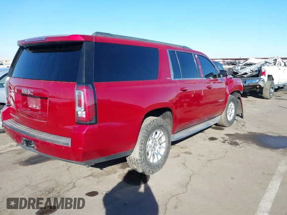 2015 GMC Yukon XL SLT with VIN 1GKS2HKC0FR585406, listed as a IAAI auction lot 41412441 with 210,321 mi miles. Bid and sale history available at carsss.com. Image 4.