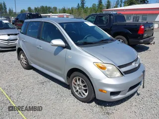 2006 Scion xA z VIN JTKKT604865014691, wystawiony jako IAAI lot #42391961 z przebiegiem 79 690 mil mil oraz . Historia ofert i sprzedaży dostępna na DreamBid. Obrazek 1.