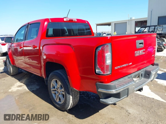 2020 GMC Canyon 2WD SLE with VIN 1GTG5CEN5L1120042, listed as a IAAI auction lot 41646040 with 66,787 mi miles. Bid and sale history available at carsss.com. Image 3.