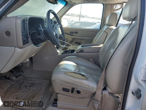 2006 Chevrolet Tahoe Z71 with VIN 1GNEK13T06R136040, listed as a Copart auction lot 45130145 with 176,671 mi miles and Clean Title. Bid and sale history available at carsss.com. Image 7.