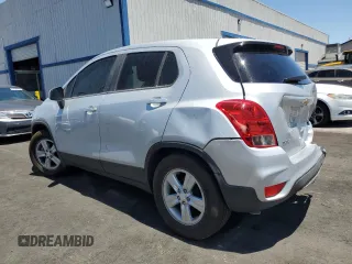 2020 Chevrolet Trax LS with VIN 3GNCJKSB0LL204347, listed as a Copart auction lot 63516375 with 35,720 mi miles and Salvage title. Bid and sale history available at DreamBid. Image 2.