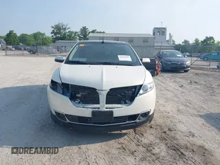 2012 Lincoln MKX z VIN 2LMDJ6JK6CBL11503, wystawiony jako IAAI lot #42418489 z przebiegiem 85 886 mil mil oraz . Historia ofert i sprzedaży dostępna na DreamBid. Obrazek 13.