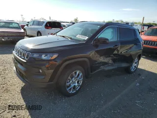 2022 Jeep Compass Latitude Lux with VIN 3C4NJDFB0NT151739, listed as a Copart auction lot 55200065 with 18,782 mi miles and Salvage title. Bid and sale history available at DreamBid. Image 1.