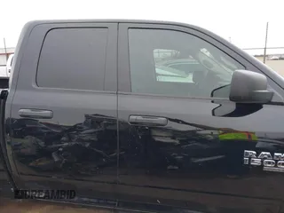 2019 Ram 1500 Classic Tradesman with VIN 1C6RR6FG6KS630446, listed as a IAAI auction lot 41595434 with 72,644 mi miles. Bid and sale history available at carsss.com. Image 13.