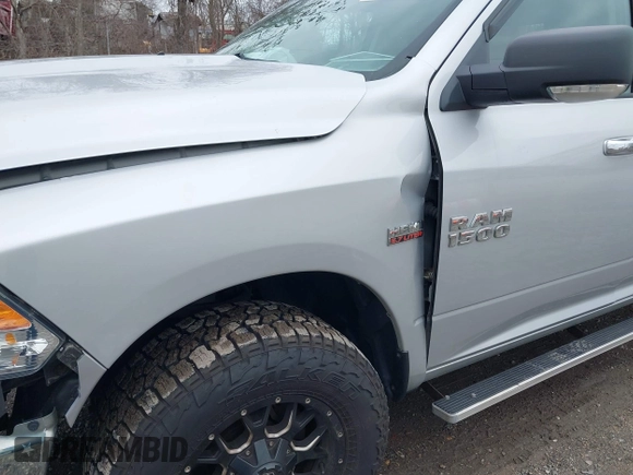 2015 Ram 1500 Big Horn z VIN 1C6RR7GT1FS537244, wystawiony jako IAAI lot #41283487 z przebiegiem 104 713 mil mil oraz . Historia ofert i sprzedaży dostępna na DreamBid. Obrazek 17.