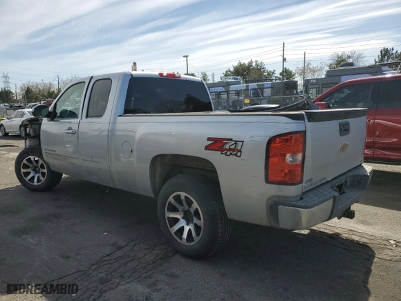 2012 Chevrolet Silverado 1500 LT with VIN 1GCRKSE77CZ257613, listed as a Copart auction lot 48324385 with 133,335 mi miles and Salvage Title. Bid and sale history available at carsss.com. Image 2.