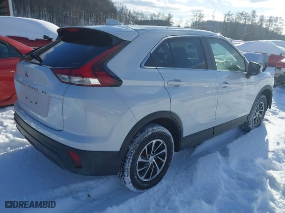 2024 Mitsubishi Eclipse Cross ES with VIN JA4ATUAA4RZ056584, listed as a IAAI auction lot 41366123 with 65,970 mi miles. Bid and sale history available at carsss.com. Image 4.