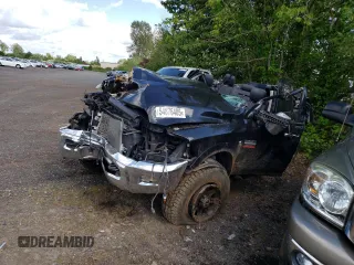 2011 Dodge 3500 SLT z VIN 3D73Y3HL0BG563818, wystawiony jako Copart lot #54876405 z przebiegiem Nie podano mil oraz Szkoda całkowita • Salvage title. Historia ofert i sprzedaży dostępna na DreamBid. Obrazek 1.
