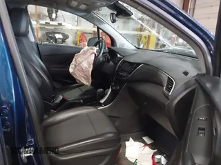 2020 Chevrolet Trax LT with VIN KL7CJPSB9LB330369, listed as a IAAI auction lot 41284251 with 26,848 mi miles. Bid and sale history available at carsss.com. Image 5.