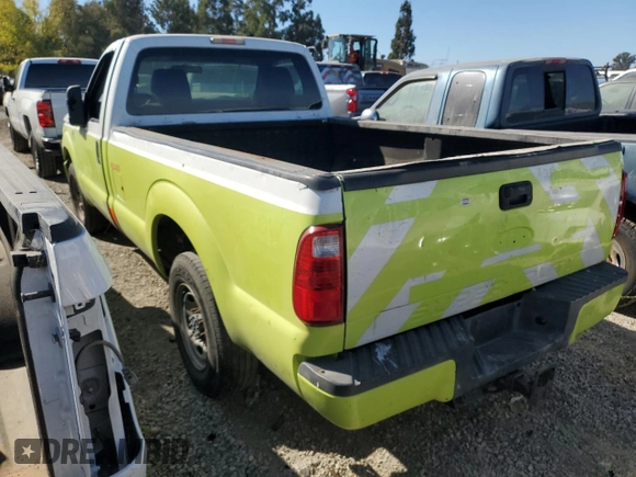 2011 Ford F-250 XL with VIN 1FDBF2A6XBEC36534, listed as a Copart auction lot 73256404 with 302,376 mi miles and Clean title. Bid and sale history available at DreamBid. Image 2.
