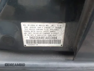 2001 Honda Accord LX z VIN 1HGCG56461A033694, wystawiony jako IAAI lot #41804320 z przebiegiem 250 000 mil mil oraz . Historia ofert i sprzedaży dostępna na DreamBid. Obrazek 9.