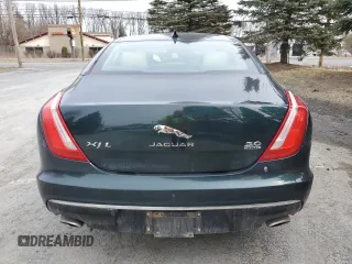 2016 Jaguar XJ Portfolio z VIN SAJWJ2GD0G8V92850, wystawiony jako Copart lot #47844065 z przebiegiem 99 652 mil mil oraz Szkoda całkowita • Salvage title. Historia ofert i sprzedaży dostępna na DreamBid. Obrazek 6.