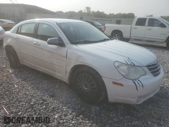 2008 Chrysler Sebring LX z VIN 1C3LC46K48N167789, wystawiony jako Copart lot #57791965 z przebiegiem 152 080 mil mil oraz Szkoda całkowita • Salvage title. Historia ofert i sprzedaży dostępna na DreamBid. Obrazek 4.