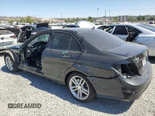2014 Mercedes-Benz C 250 Sport с VIN WDDGF4HB9EG248990, выставлен на аукционе Copart как лот 63036105 с пробегом 103 693 миль миль и Списание • Salvage title. История ставок и продаж доступна на DreamBid. Изображение 2.